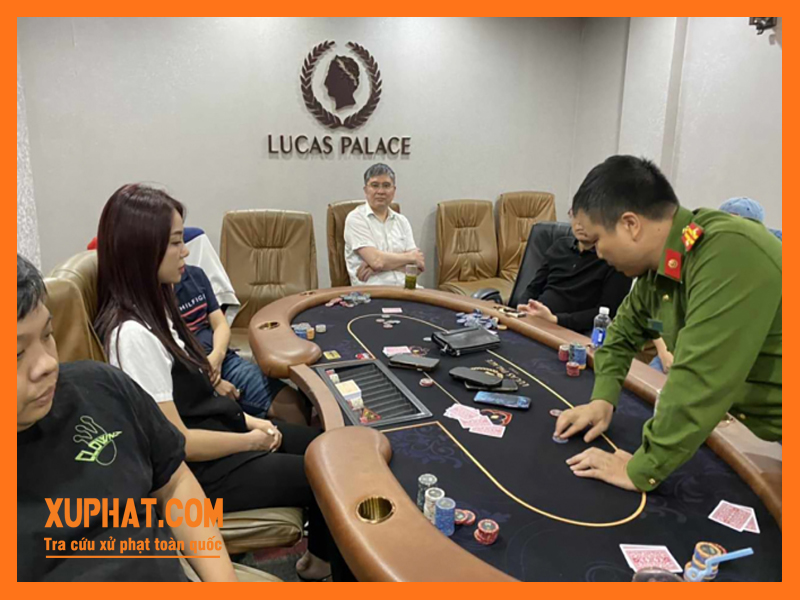 Bộ Công an triệt phá đường dây đánh bạc Poker với số tiền hơn 20 tỷ đồng.