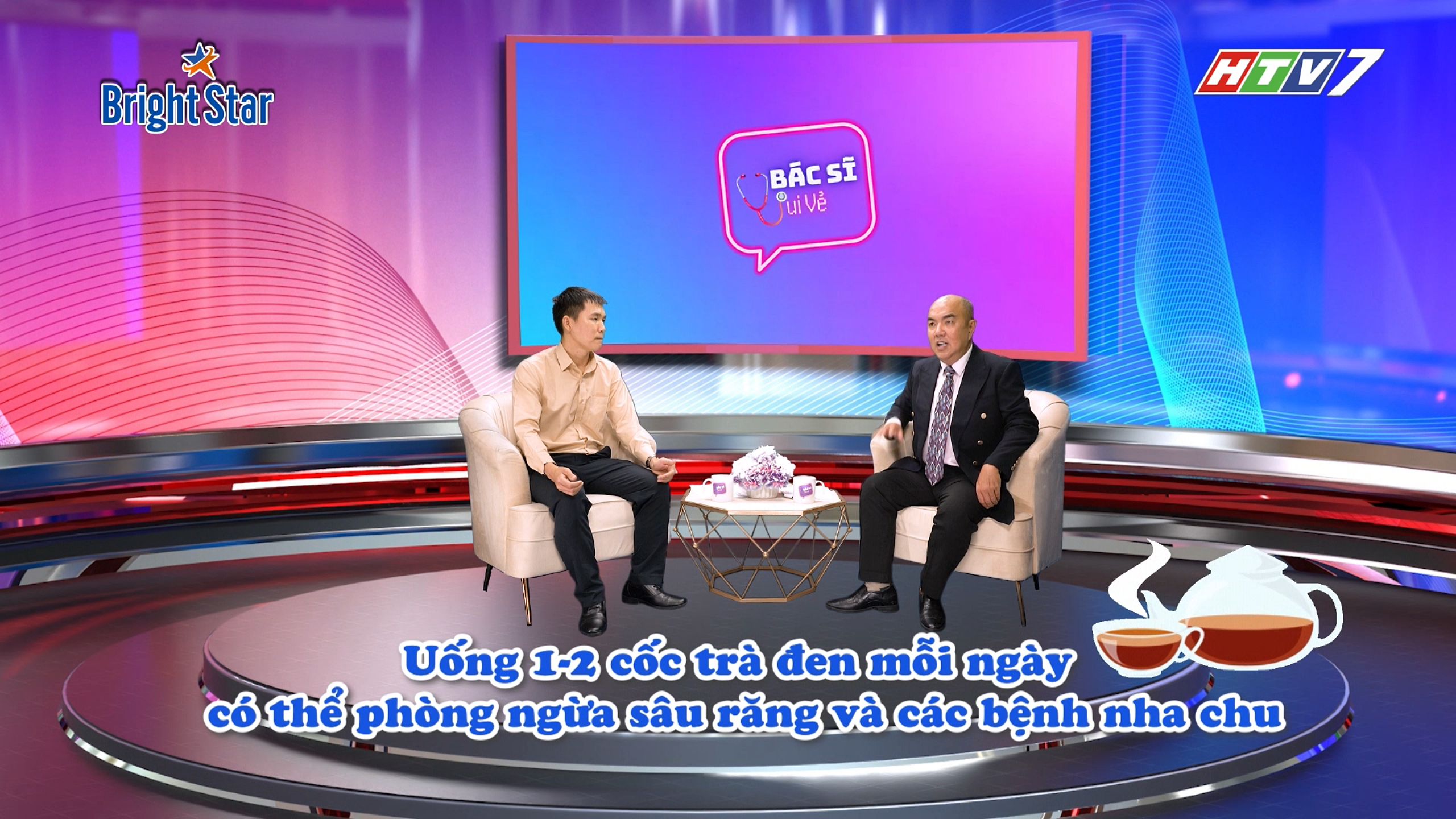 Răng không vui, người khó cười
