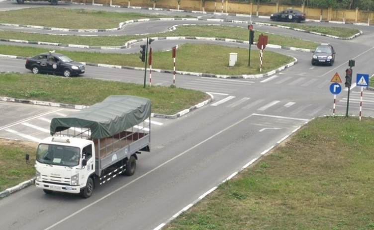 Giấy phép lái xe hạng C1 có thời hạn 5 năm hay 10 năm?