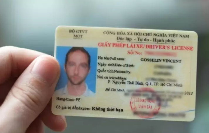 Bằng lái xe FE hết hạn thì được cấp lại bằng gì?